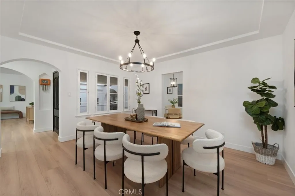 3905 Roxton Avenue, Los Angeles, California 90008 home-pic-16